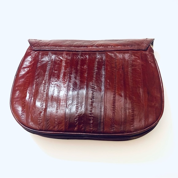 VINTAGE EEL LEATHER Curved
Shoulder Bag / Clutch Bag, burgundy - Picture 4 of 9